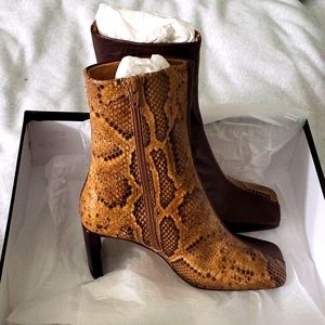 Brand new Miista ekatarina square toe mid ankle boots